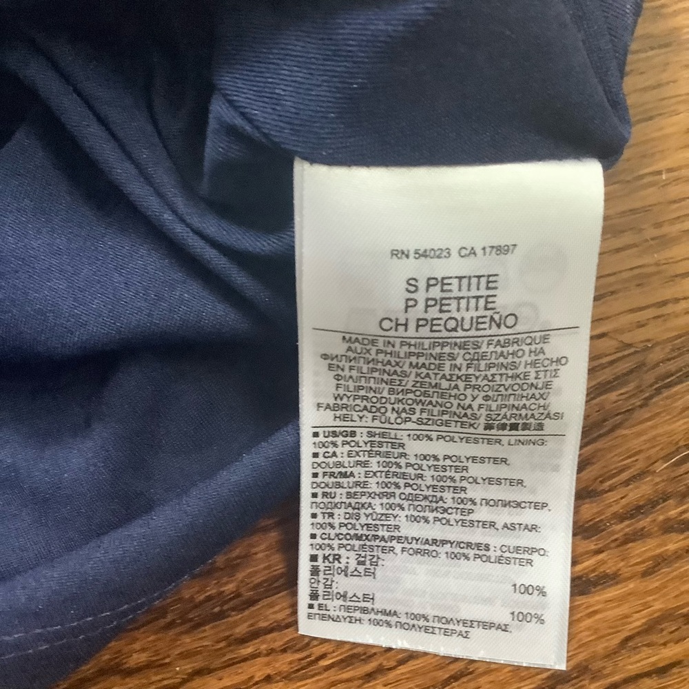 Banana Republic Floral Navy Blue Racerback Tank Top/Blouse - Petite Small - Picture 7 of 7